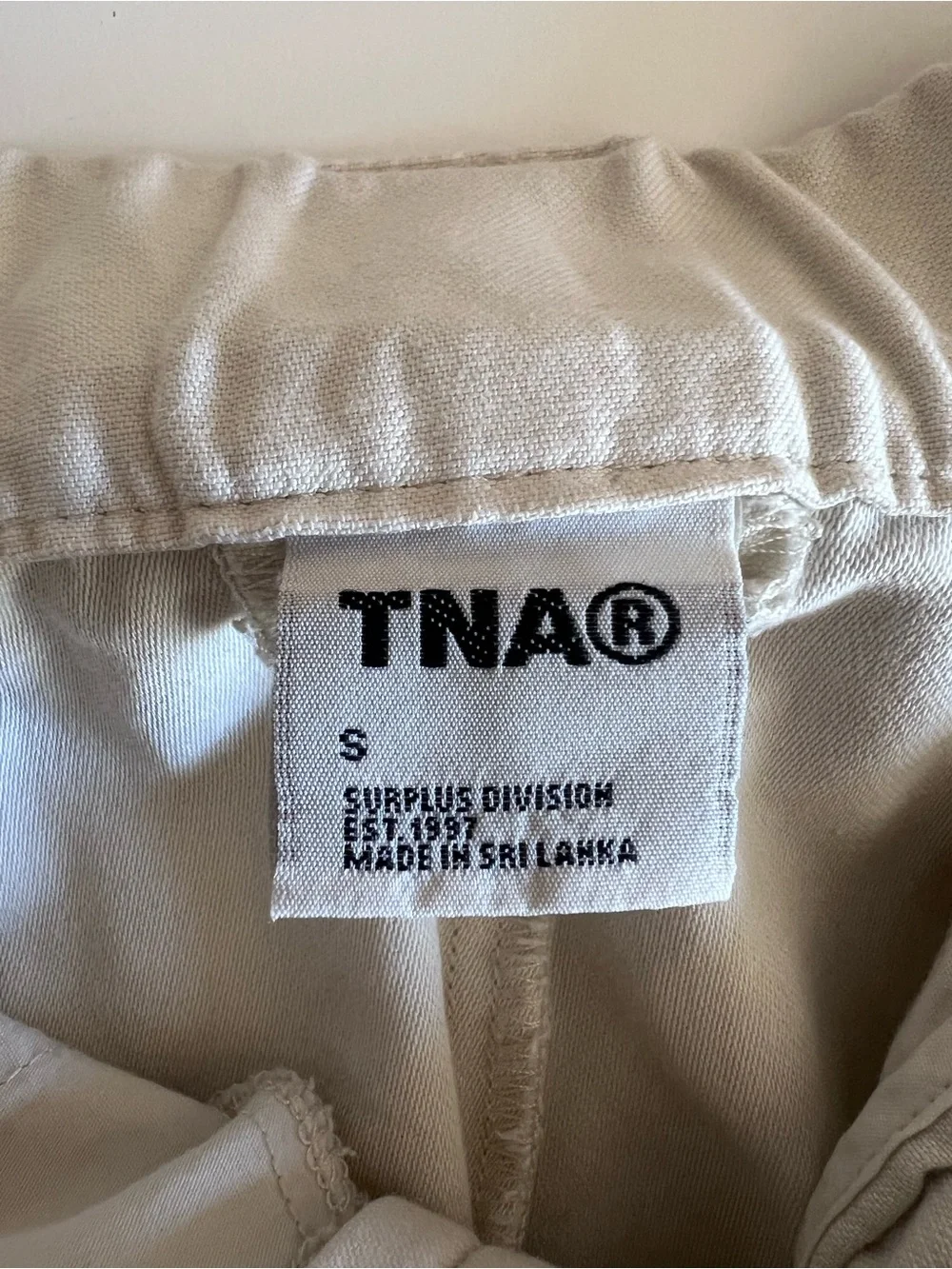 TNA Wide-Leg Cargo Pants in Light Beige